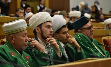 Муфтий Вятский принял участие  в мероприятии, посвященном 230-летию образования Центрального духовного управления мусульман России
