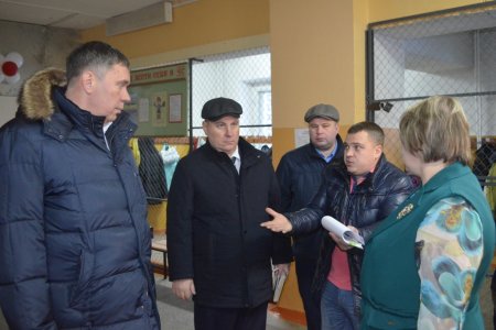 Владимир Климов проверил, как начался отопительный сезон в Мурашинском районе