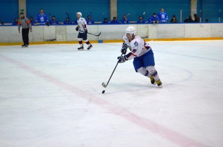 В Кирове завершился Открытый Кубок Кировской области по хоккею среди команд органов безопасности и правопорядка.