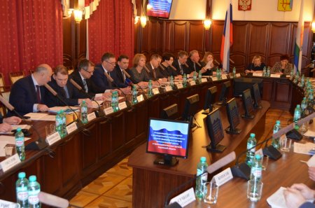 Руководители федеральных структур  Кировской области обсудили план противодействия коррупции и своевременное обеспечение льготных категорий граждан лекарственными препаратами