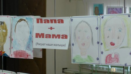 Выставка работ в детской школе искусств