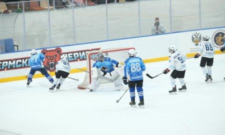 Юные хоккеисты Кирово-Чепецка приняли участие в  финальном турнире Всероссийского первенства «Золотая шайба»
