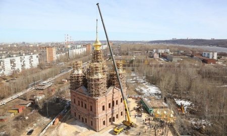 Освящение крестов и куполов строящегося храма в честь основателя Нижнего Новгорода