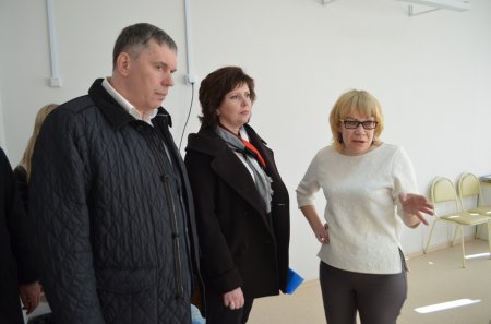 Владимир Климов проверил образовательные учреждения областного центра