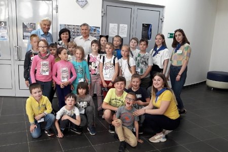 Кировские школьники могут отправиться на «Космические каникулы»