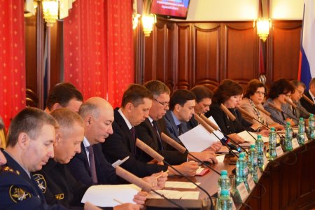 В Кировской области обсудили подготовку школ к новому учебному году