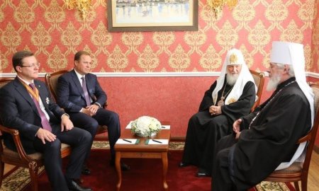 Патриарх Кирилл освятил Софийский собор в Самаре
