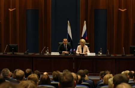 Вице-премьер Правительства России Виктория Абрамченко  представила руководителя Росреестра