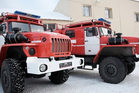 Игорь Васильев вручил ключи от новой спецтехники начальникам районных пожарно-химических станций