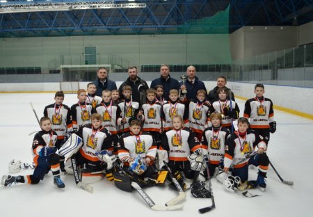 Хоккейная команда «Вятка» стала победителем турнира «Кубок Надежды»