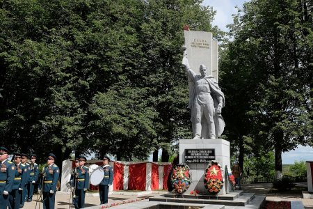 В Кировской области открыли мемориал бойцам 311-й стрелковой Двинской Краснознаменной ордена Суворова дивизии