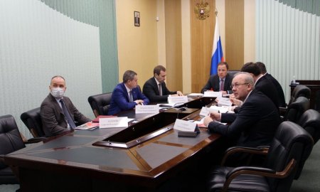 Игорь Комаров провел совещание с главами регионов ПФО