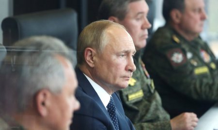 Президент России Владимир Путин посетил военные учения «Запад-2021» на полигоне Мулино в ПФО