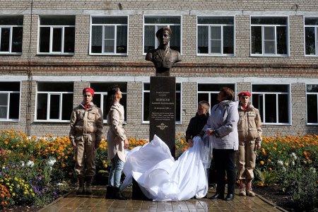 Опыт Кировской области по увековечению памяти Героев Отечества  отмечен на окружном уровне