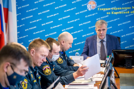 Игорь Паньшин обсудил с регионами ПФО вопросы готовности  к весеннему половодью и пожароопасному сезону