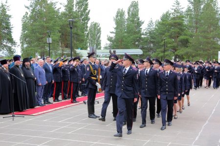 Заместитель полпреда Игорь Паньшин поздравил выпускников Нижегородской академии МВД России с окончанием обучения