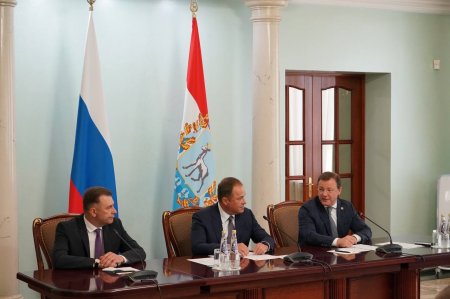Полпред Президента РФ в ПФО Игорь Комаров представил нового главного федерального инспектора по Самарской области