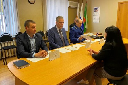 Главный федеральный инспектор по Кировской области провел личный прием жителей г.Котельнича.