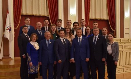 В День Конституции России в Йошкар-Оле обсудили законотворческие инициативы молодежных парламентов ПФО
