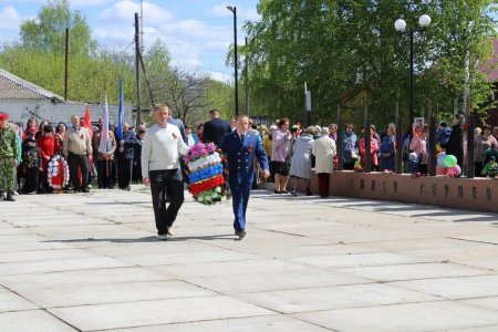 Митинг на Аллее героев