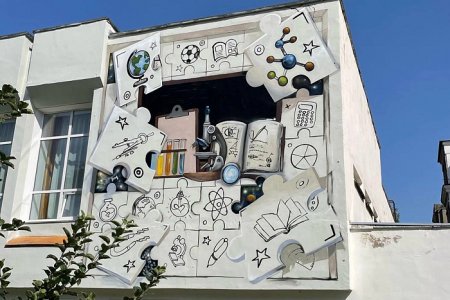 В Кирове на школе № 14 создают новый стрит-арт объект