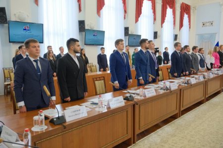 В Кирове обсудили новые законотворческие инициативы молодежных парламентов ПФО
