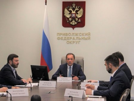 Игорь Комаров и Алексей Русских обсудили общественно-политическое развитие Ульяновской области