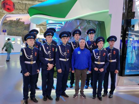 Лучшие воспитанники кадетских корпусов ПФО посетили генеральную репетицию Парада Победы в Москве